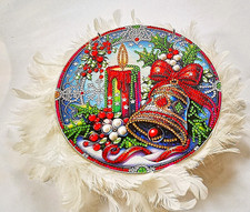 "Kerze & Glocke" schönes Fenster-/Wandbild, Hänge-Deko mit Strass-Malerei.