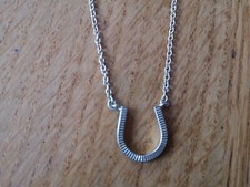 Modeschmuck Kette Hufeisen 41 cm Federring-Verschluss