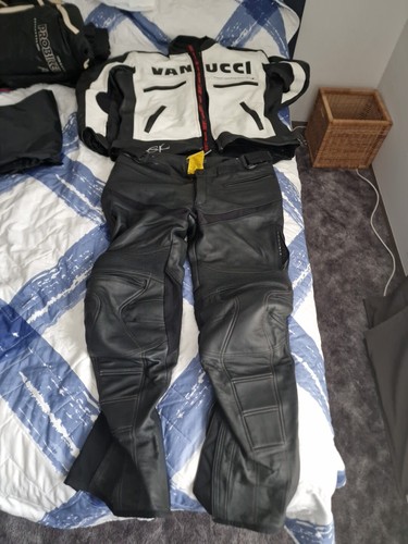 Motorradkleidung