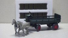 Pferdefuhrwerk m. Anh.  Veltins a. Pack. v.  Wiking 1:87