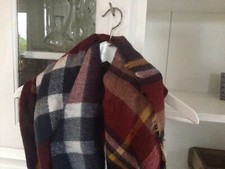 Weiches Tuch/Schal von ZARA, bunt, rot-blau 