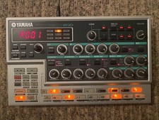 YAMAHA DX 200 LOOP FACTORY DESKTOP CONTROL SYNTHESIZER FM