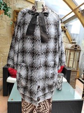 O` Sha Re Mantel Jacke Tweed