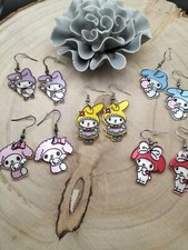 Verschiedene Ohrringe - Hello