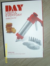*Cookie Press Set * 8 Kuchenplatten + 8 Spritztüllen * Edelstahl * 1 X BENUTZT *