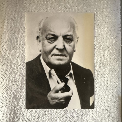 Portrait mercedes benz - portrait,
