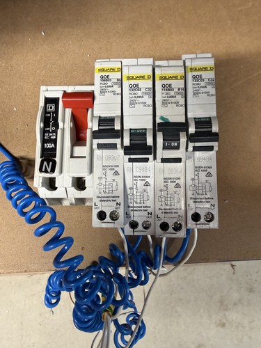 Square qoe rcbo und - square,
