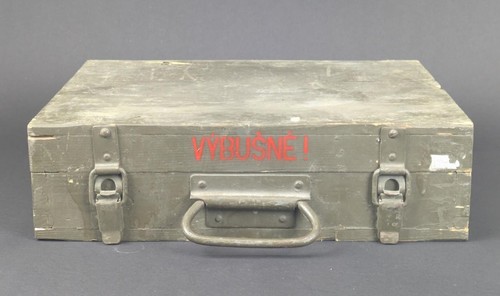 Munitionskiste für 82mm - cz,
