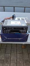 Retro Autoradio mit Cassette.