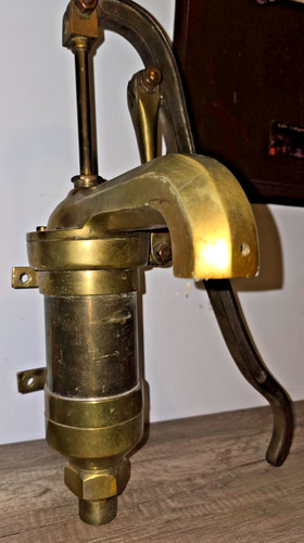 Antike messing handpumpe - antike, /