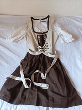 Designer S, Dirndl, Größe