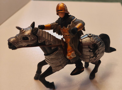 Simba greif ritter mit pferd - simba,