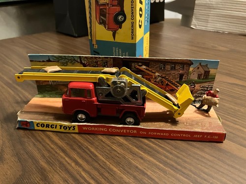Corgi toys working conveyor - 64,