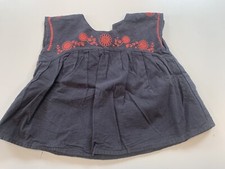 MAGGIE & ZOE Kleid Sommerkleid Gr. 80 Grau bestickt mit rosa Blümchen ? #KARS