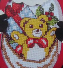 Stickvorlage "Teddybär mit Geschenken u.a. Weihnachtsmotive"  6 Kreuzstichmotive