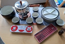 Vintage Fondue Set mit Geschirr