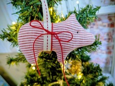 🐷 Handgenähtes Tilda Glücksschwein mit Kleeblatt in Geschenkbox 🍀