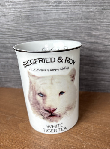 Siegfried roy white tiger - roy,