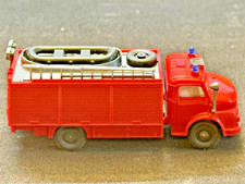 Feuerwehr Rüstwagen - Mercedes L1413 - komplett mit Schlauchboot - WIKING H0