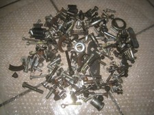 GPZ 750 UT Uni Trak  ZX750A  Restteile Schrauben Buchsen Halter Kleinteile