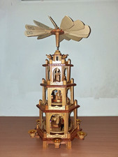 Weihnachtspyramide Design Hesse  4-stöckig