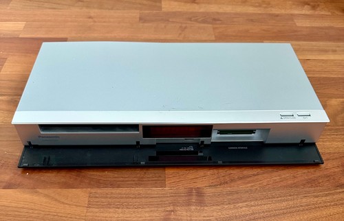 Panasonic dmr bst 765 - panasonic,