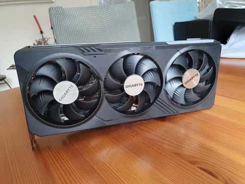 Gigabyte radeon 7800 xt - radeon,
