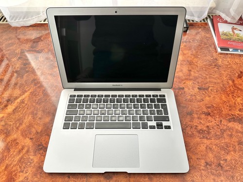 Apple macbook air - apple,