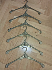 6 hübsche JUGENDSTIL MESSING KLEIDERBÜGEL / MESSINGBÜGEL