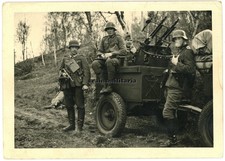 Orig. Foto Soldaten mit MP40