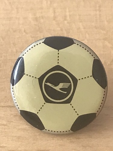Pin der lufthansa von - von,