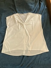 MNG Damen Bluse, Ärmellos, Gr XL, Creme, Länge 70cm, Umfang 112cm,Chiffon vorne