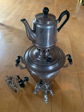 elektrischer Samowar- Metal