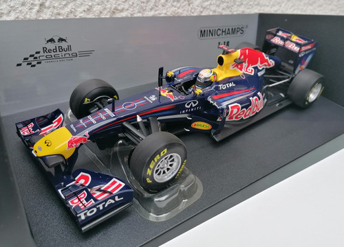 Vettel red bull - s.,
