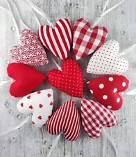 Tilda Stoffherzen in rot / weiß Dekoherzen genäht zur Deko Herzen Anhänger Stoff