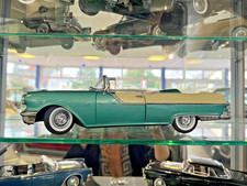 Modellauto 1: 18 Pontiac Star