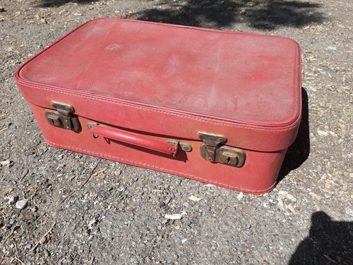 Vintage roter koffer - vintage,
