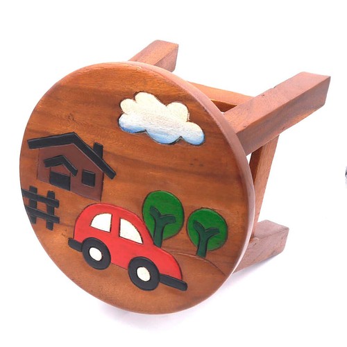 Handgefertigter kinderhocker - handgefertigter,