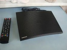 Blu Ray Player von Samsung BD - J 5500 , 3 D fähig , HDMI , USB