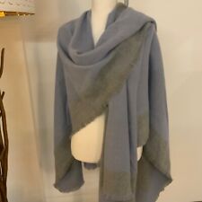TCM weicher Schal Poncho Tuch hellblau / hellgrau ungetragen