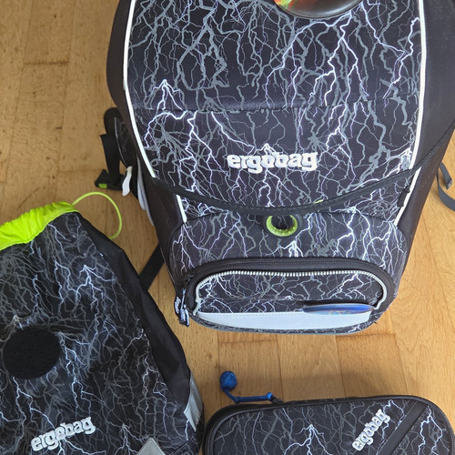Ergobag schulranzen set - schulranzen,