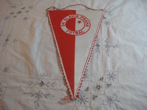 Fussball wimpel slavia - sk,