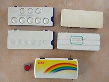 Schul-Material- Malkästen  ,Stifte ,Pinsel  und Malbecher siehe Bilder