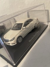 Mercedes Benz E-Klasse E200 - E500 W212 1:43 Weiß
