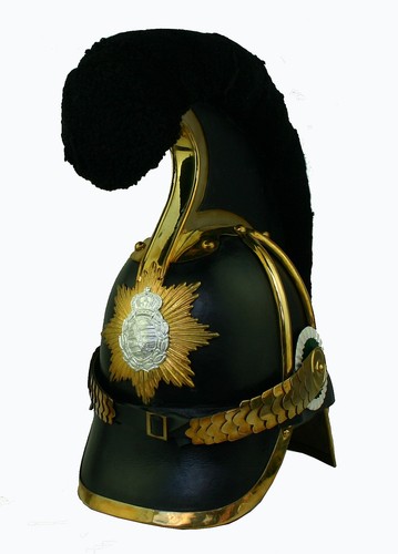 Raupenhelm pickelhaube sachsen - raupenhelm,
