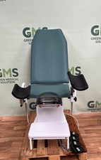 Untersuchungsstuhl Medifa Type 400308 mit Fußschalter und Beinhalter  (#1542)