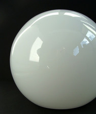 Vintage erastz Lampenschirm Lampenglas Kugel Opalglas, Glas, weiß