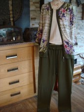 Komplett sportiver  schicker Anzug Mona 4 tlg. Shirt Jacke Hose Gr.42 - KP260,-