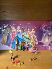 Kleine Barbiepuppen/ Spielzeuge