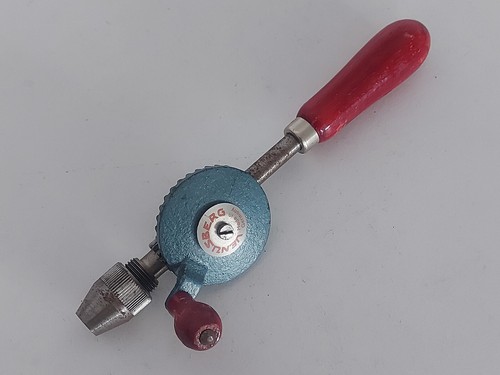 Kleine alte handbohrmaschine - kleine,